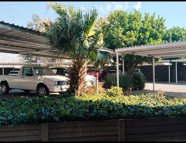 2 BEDROOM FLAT FOR SALE IN PEACEHAVEN